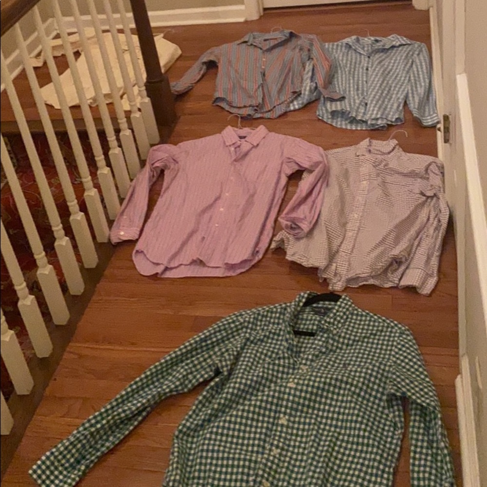 Medium Button down shirts